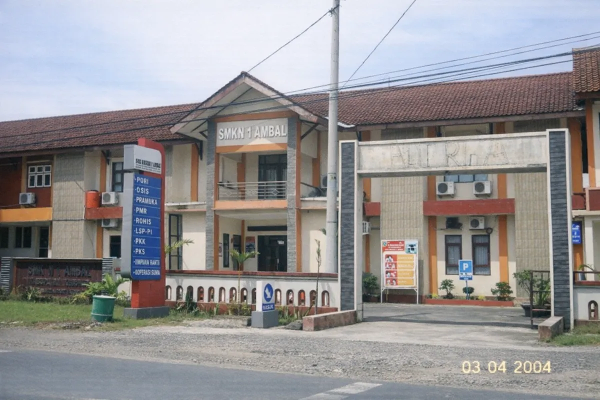 Gedung SMK Negeri 1 Ambal